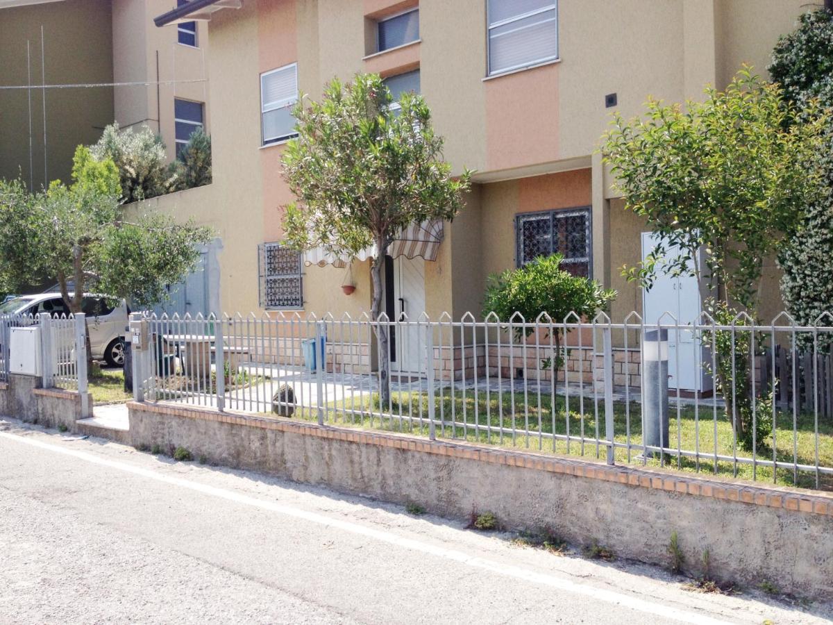 Mamma Casa Superior Apartment Rimini Bagian luar foto
